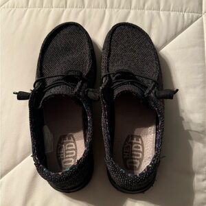 Hey dudes size 7